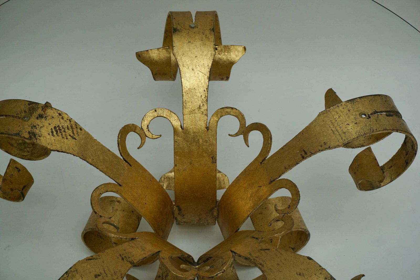 photo furniture Italian Coffee Table In Glass And Gilded Metal