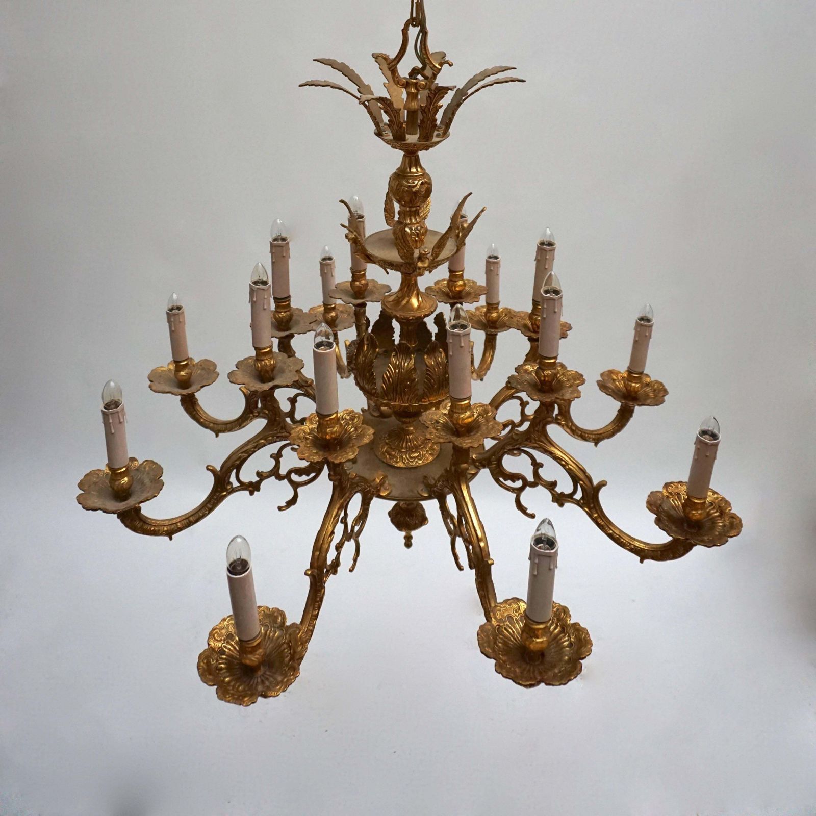 Large Gold Plated Sixteen Light Chandelier photo 3229.0