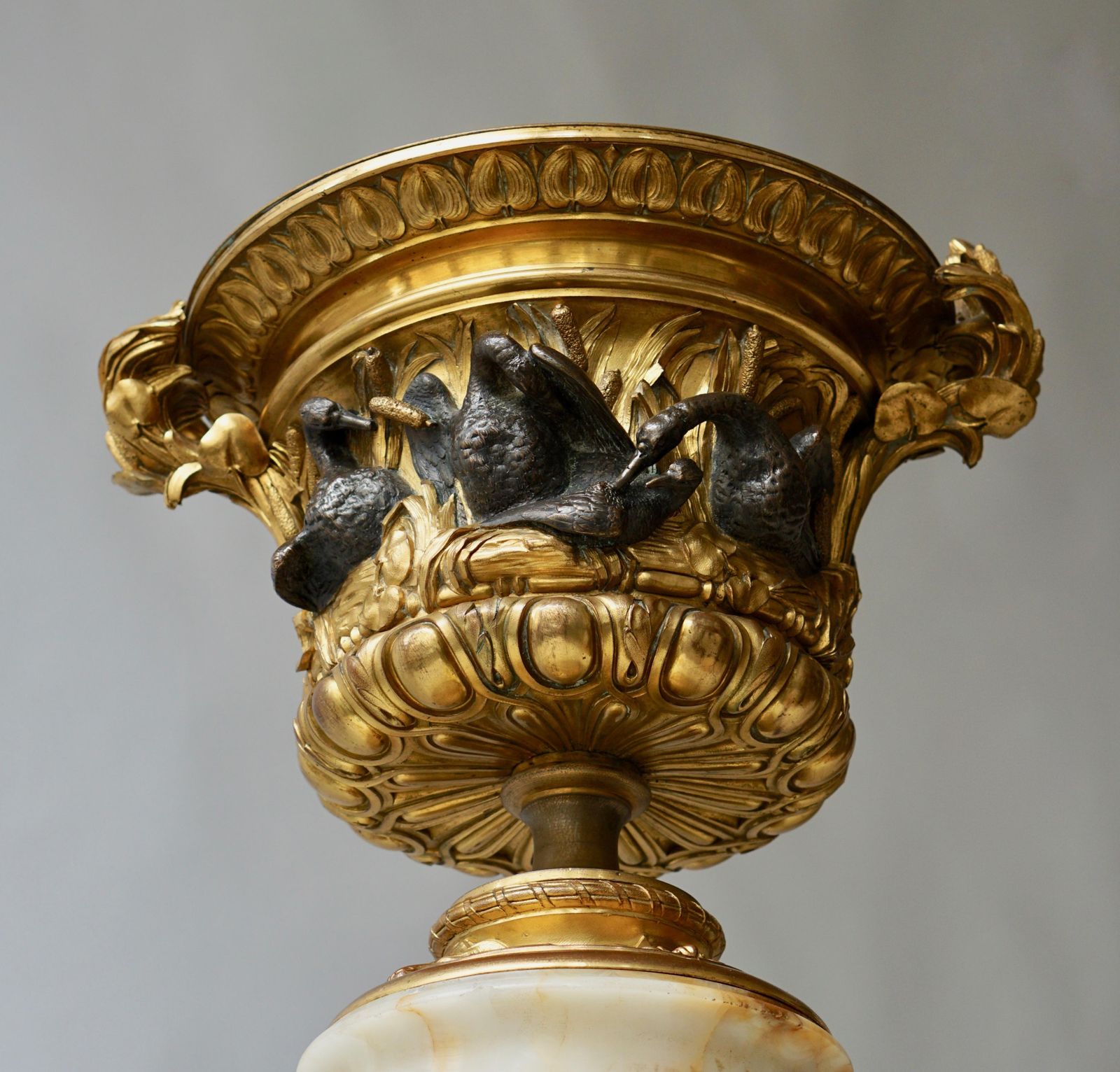 photo furniture Exceptional Napoleon III Gilt Bronze And Onyx Swan Centerpiece Urn, France