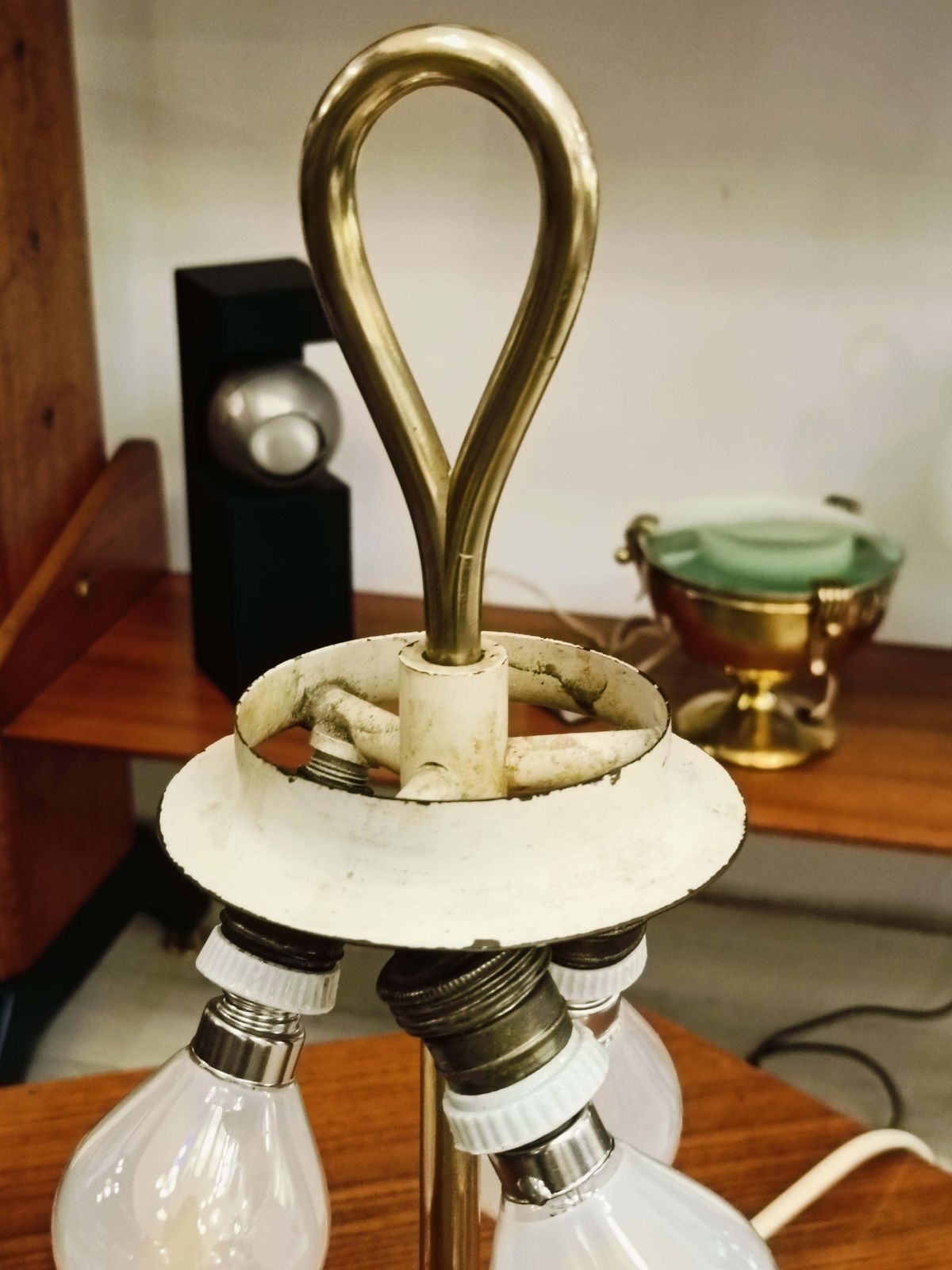 2125.0 Ignazio Gardella For Azucena Table Lamp Mod. Arenzano, Italy 1960s photo
