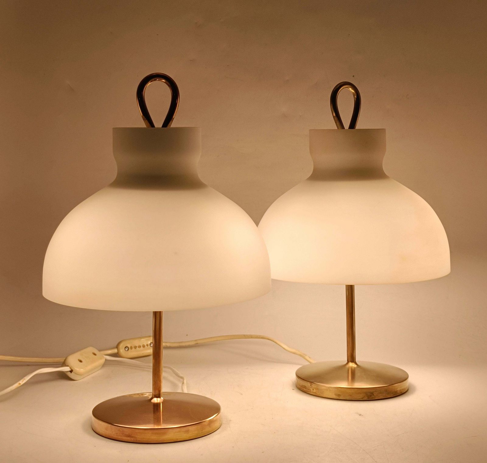 photo buy Ignazio Gardella For Azucena Table Lamp Mod. Arenzano, Italy 1960s