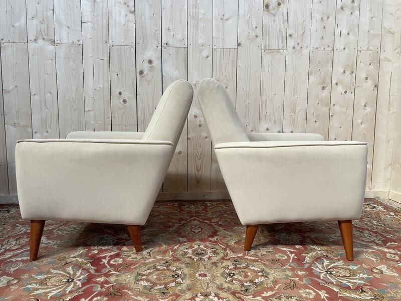 Paire De Fauteuils Contemporains En Suédine Beige photo buy