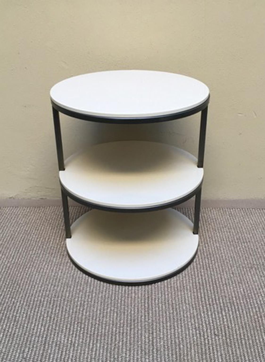 Italian Design Round Side Table In Lacquered Wood And Iron photo 1275.0