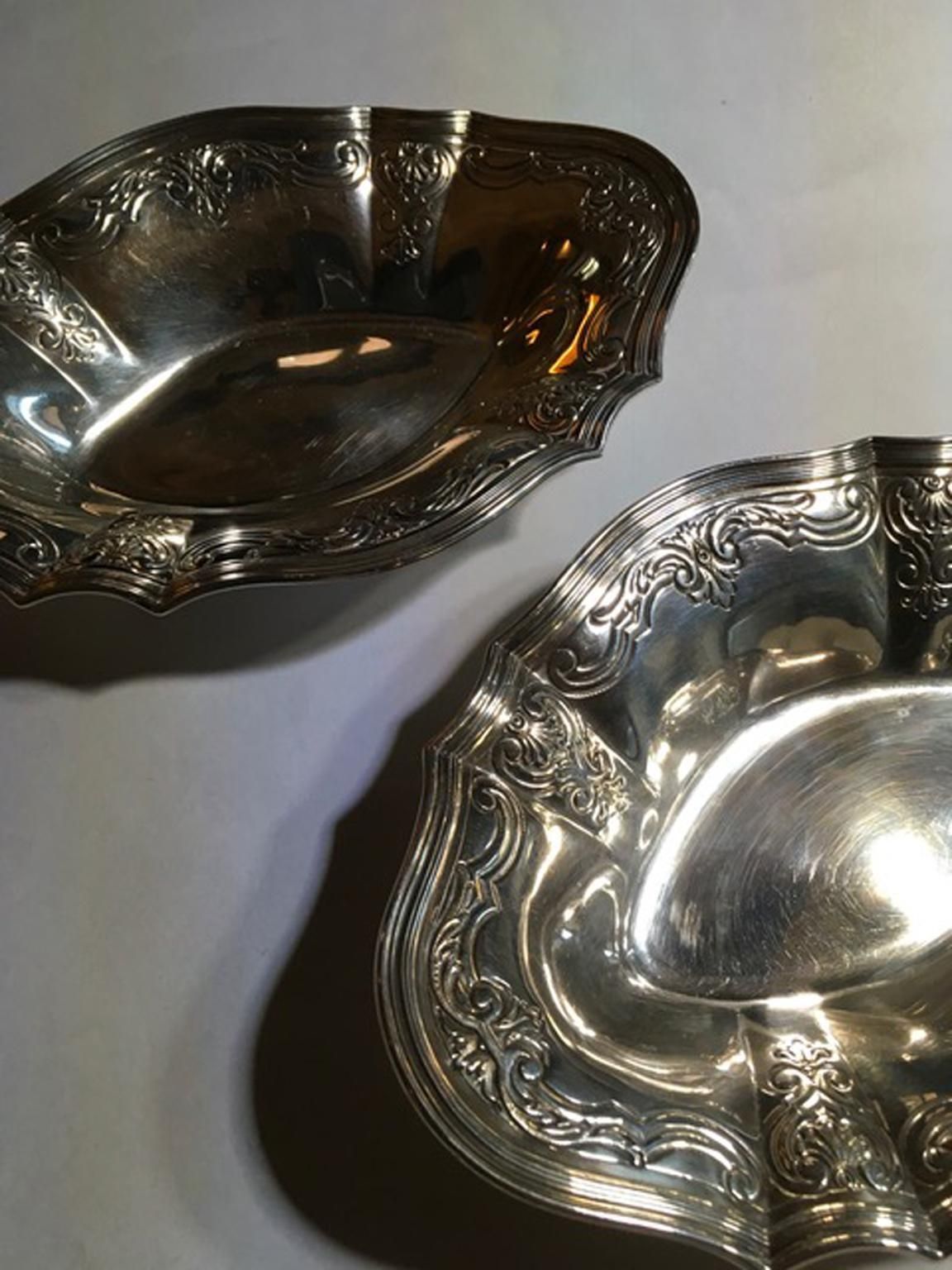 photo for sale New York Tiffany Late 19th Century Victorian Pair Of Sterling Silver Bowls