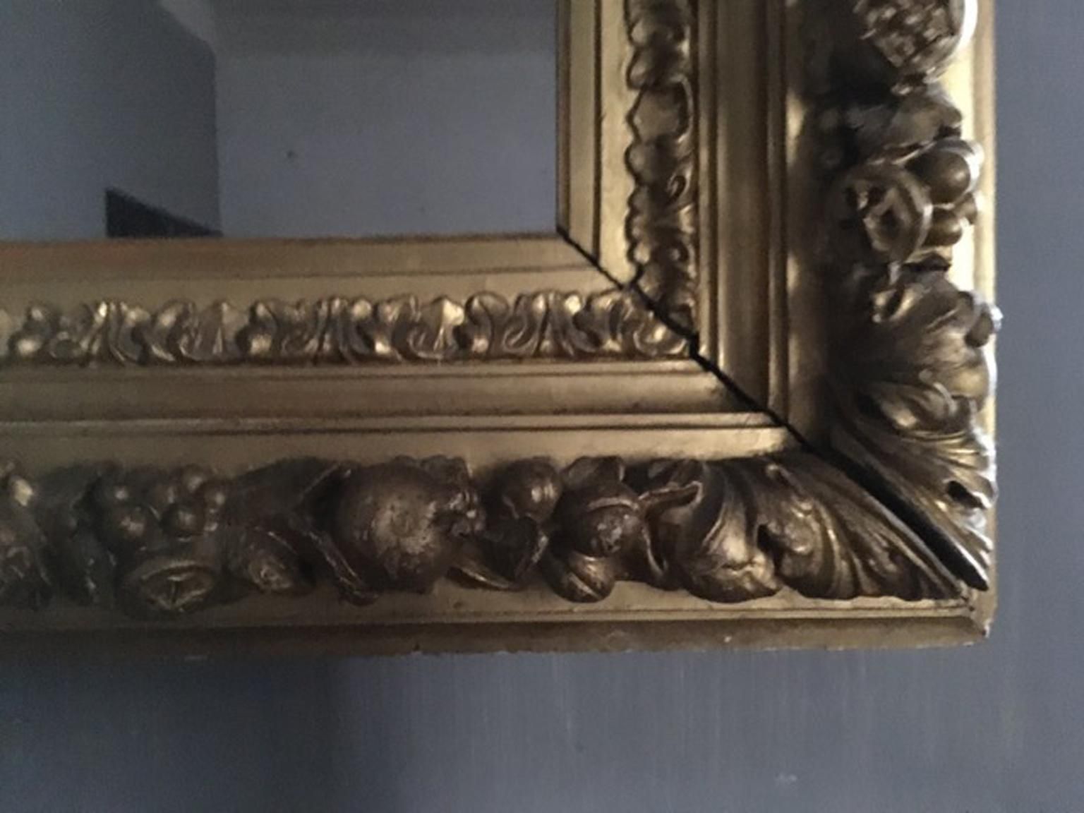 Italy Mid 18th Century Baroque Mirror With Carved Giltwood Frame photo vinterior