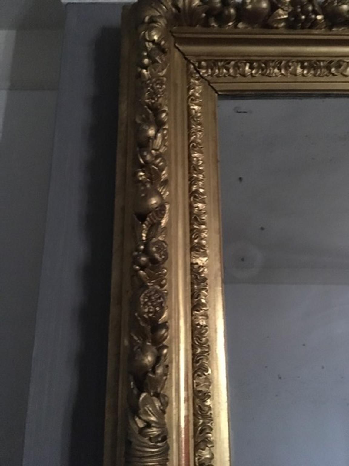 10198.0 Italy Mid 18th Century Baroque Mirror With Carved Giltwood Frame photo