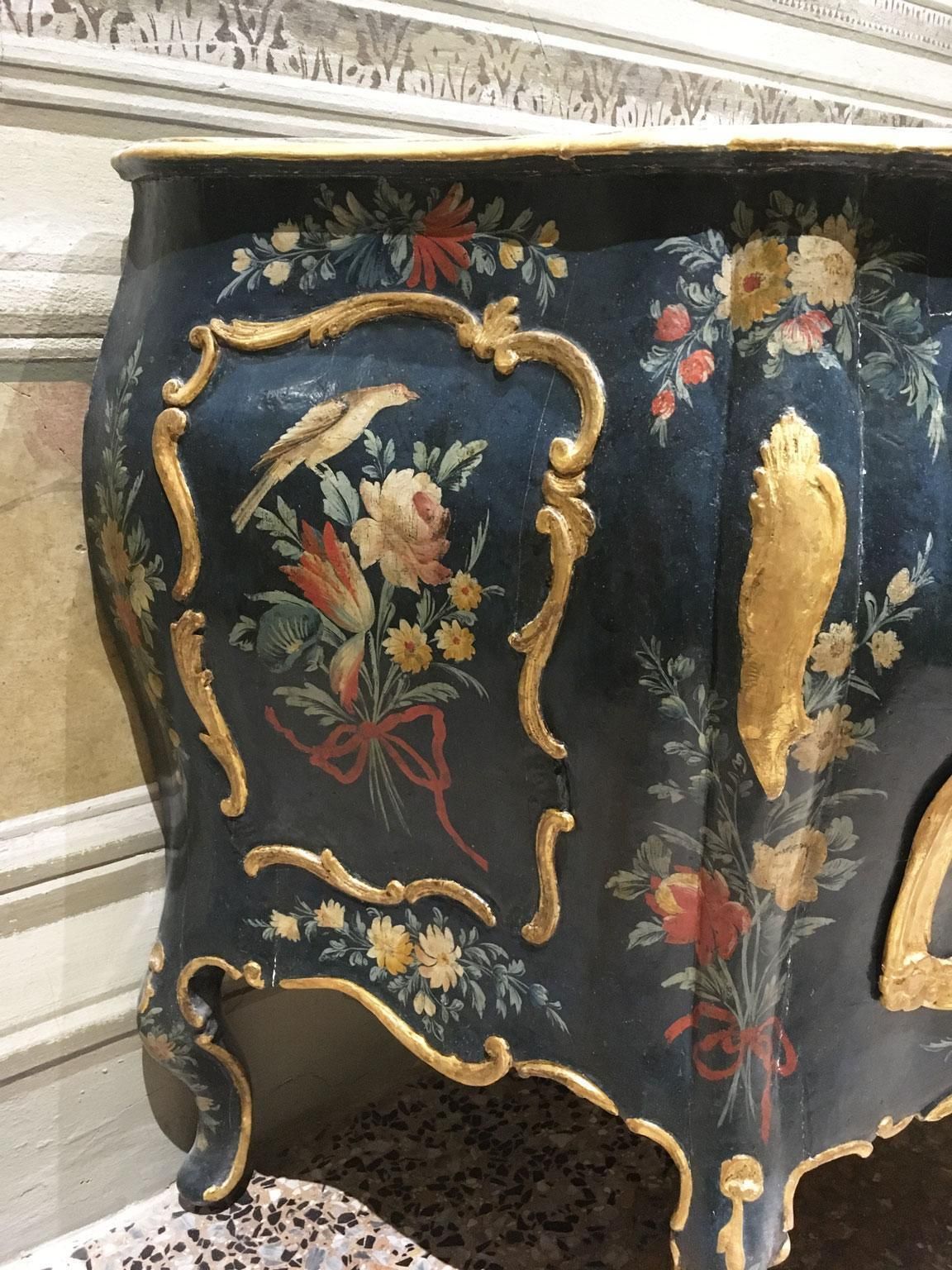 photo for sale 1750 Venezia Italy Wooden Green Lacquered Commode With Fantasy Birds And Flowers