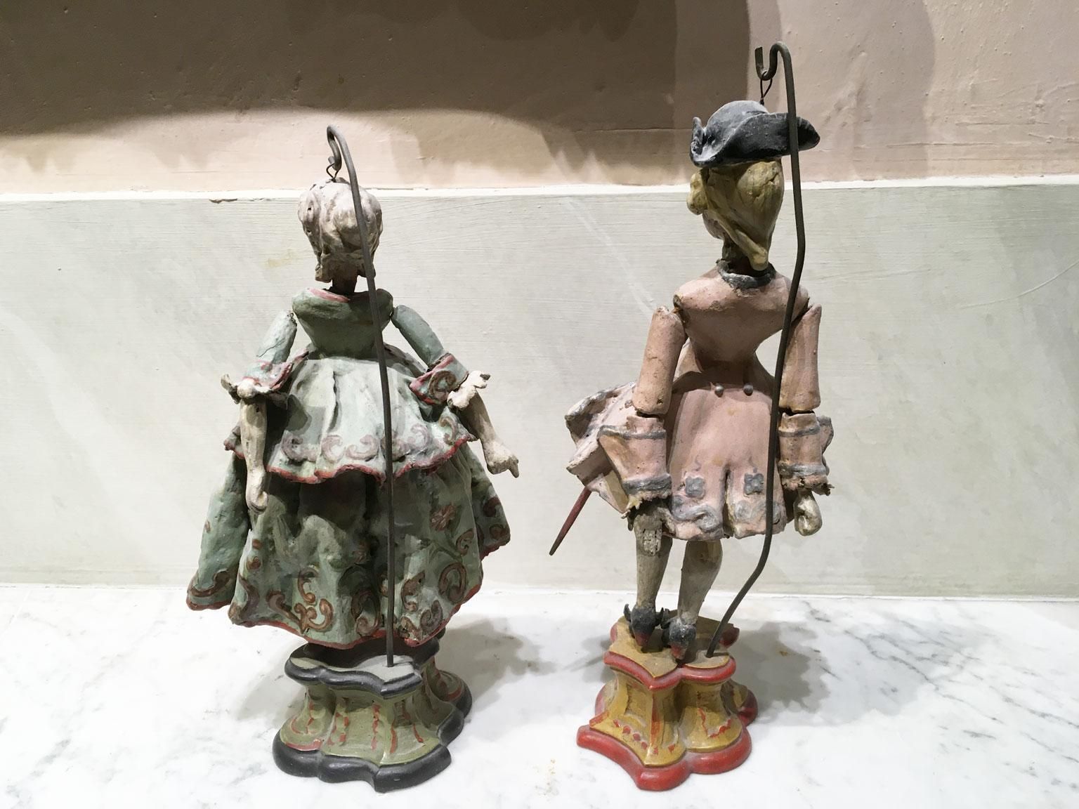 photo vinterior 1750 Venezia Italy Set 7 Lacquered Puppets Polychrome Wooden And Papier Machè