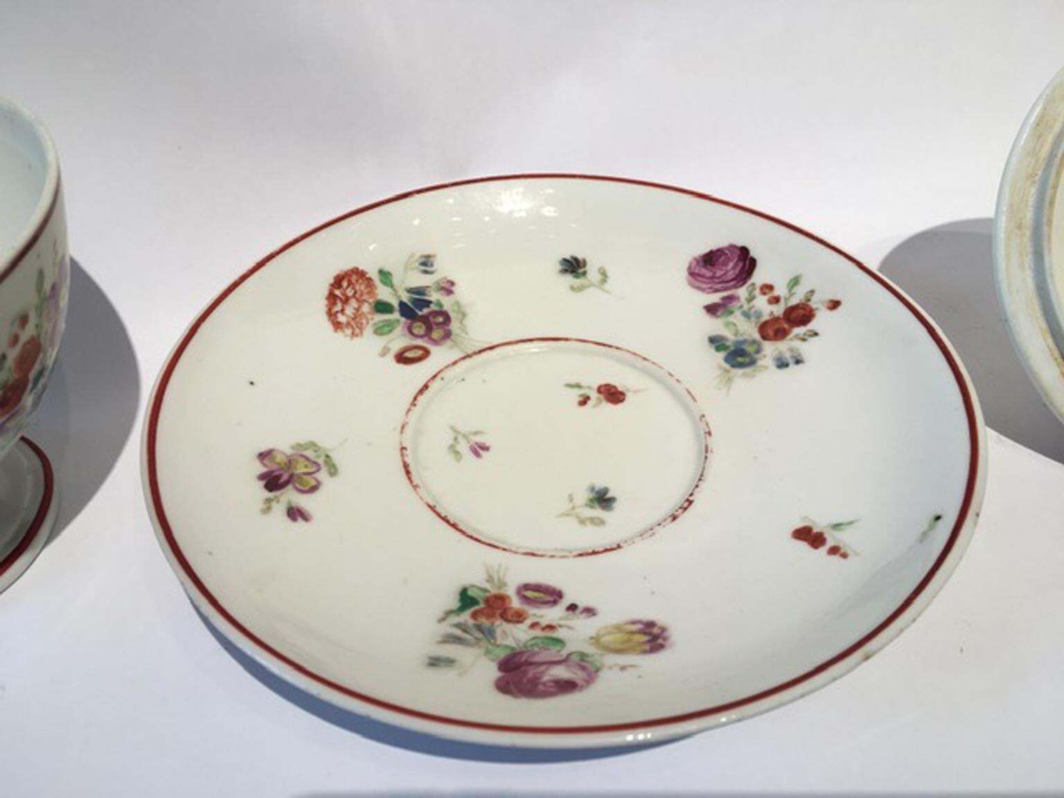 photo vinterior Italy 18th Century Richard Ginori Porcelain Sugar Bowl With Cover