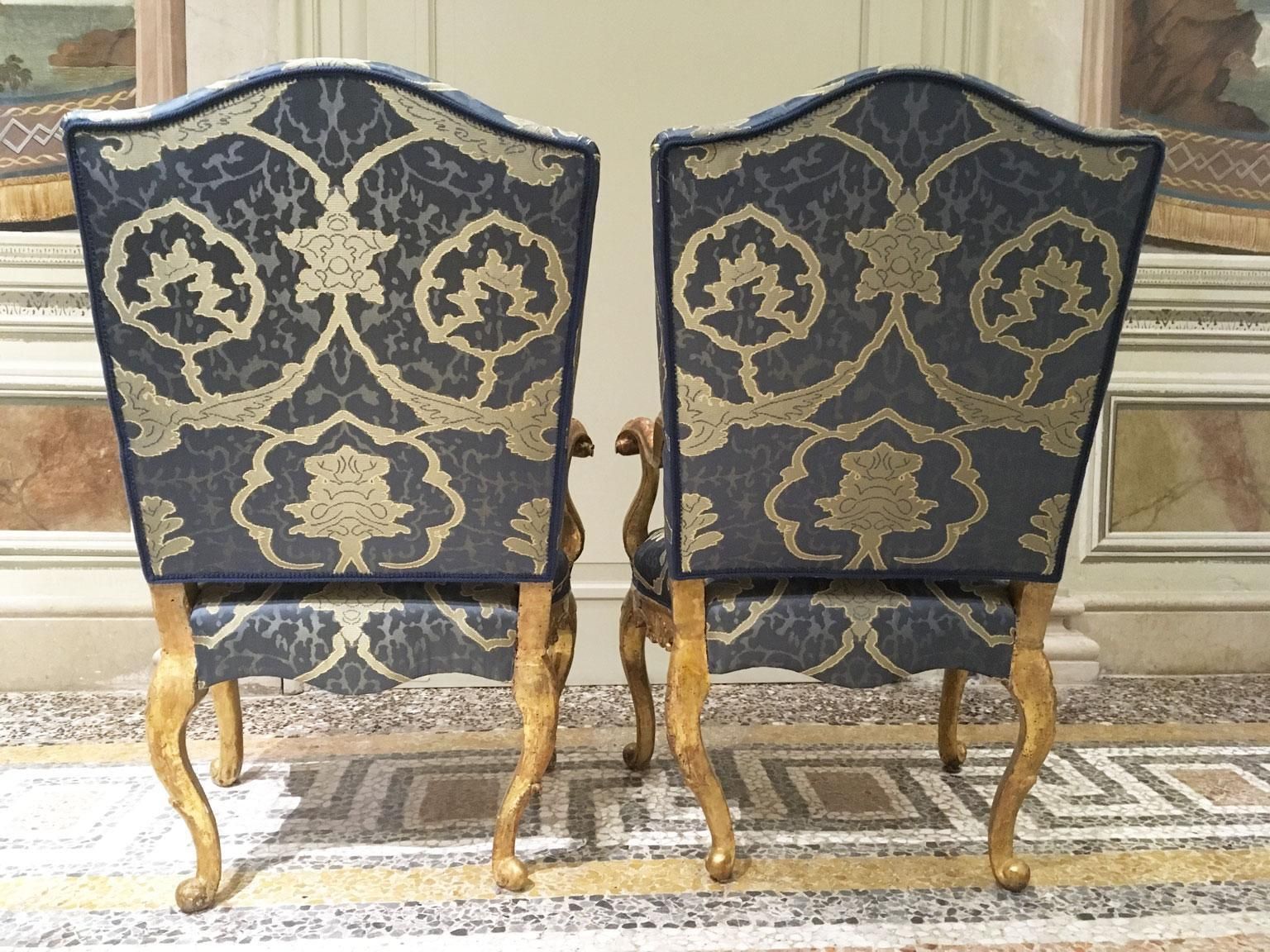 20397.0 1750 Venezia Italy Pair Of Rococo Carved Giltwood Armchairs photo