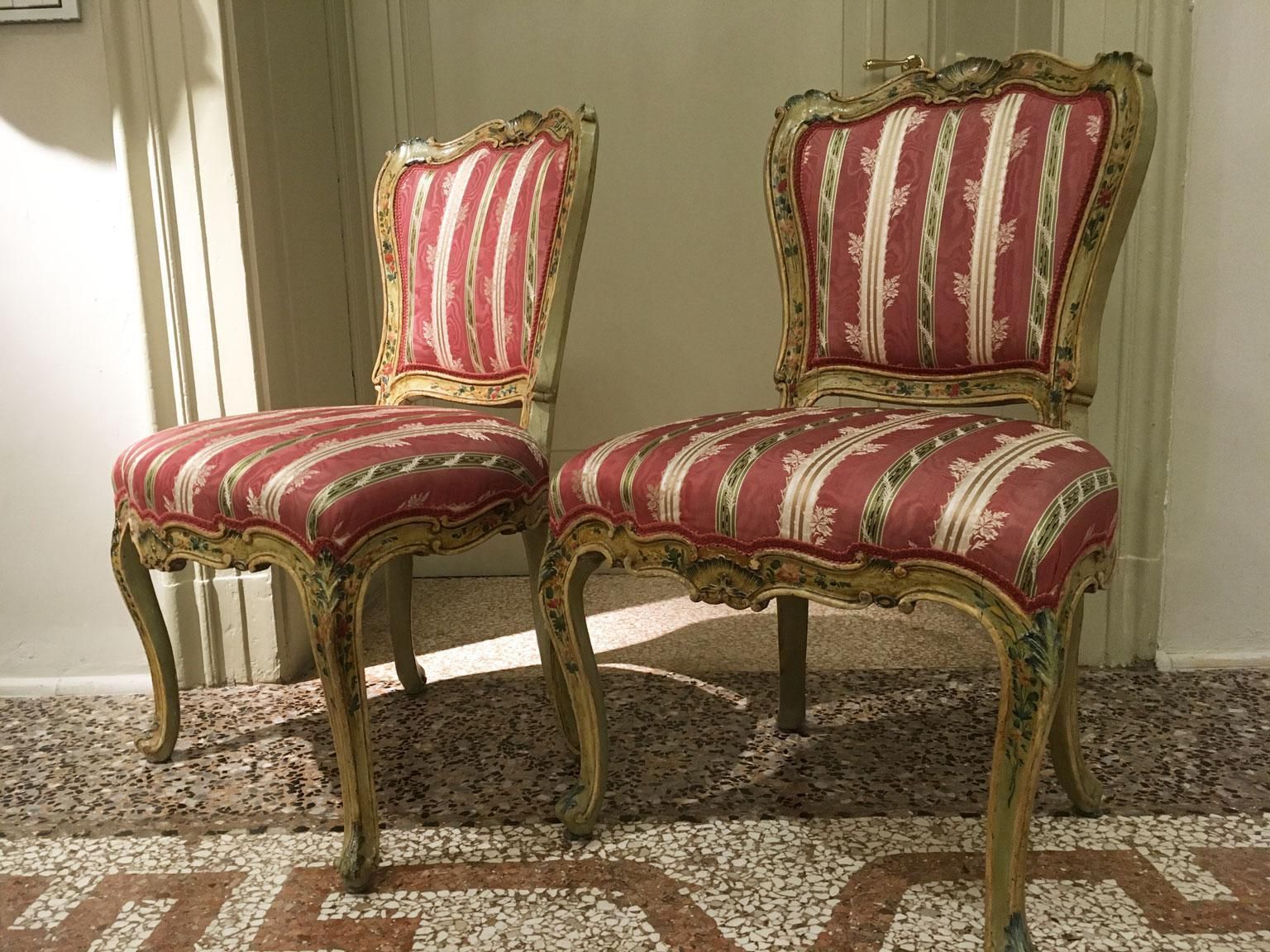 1750 Venezia Italy Set 3 Green Lacquered Wooden Engraved Chairs With Flowers photo for sale