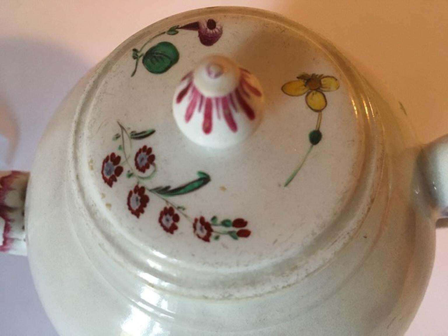 Italy Late 18th Century Doccia Richard Ginori Porcelain Tea Pot Floral Drawings photo vinterior