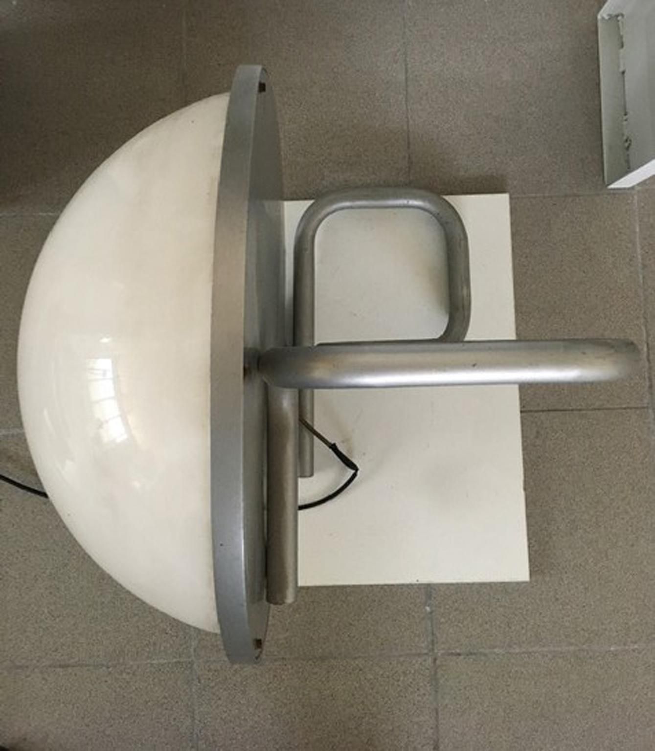 photo furniture Italy 1970 Scandinavian Modern Floor Lamp Grey Iron Plexiglass By Ingo Maurer