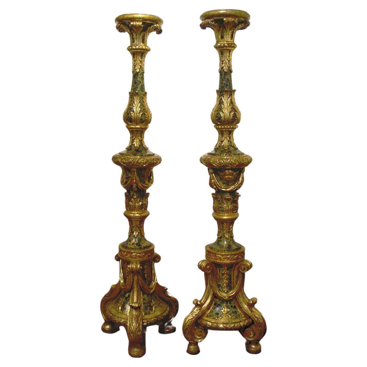 Italy Late 18th Century Pair Of Lacquered And Gilted Wooden Carved Torches Lamps