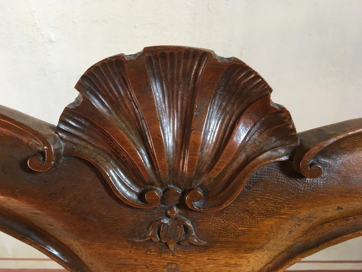 Italy Venezia Mid 18th Century Baroque Wooden Sofa photo vinterior