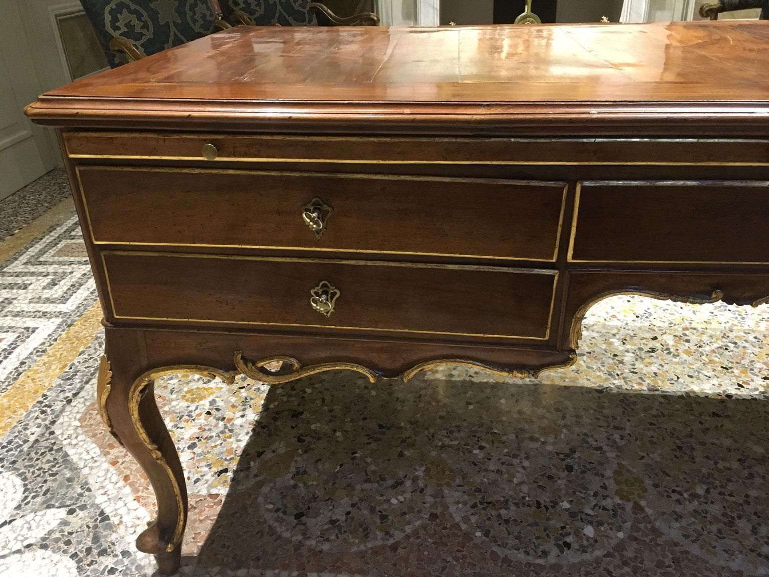photo furniture 1750 Venezia Italy Baroque Carved And Inlaid Walnut Desk With Drawers