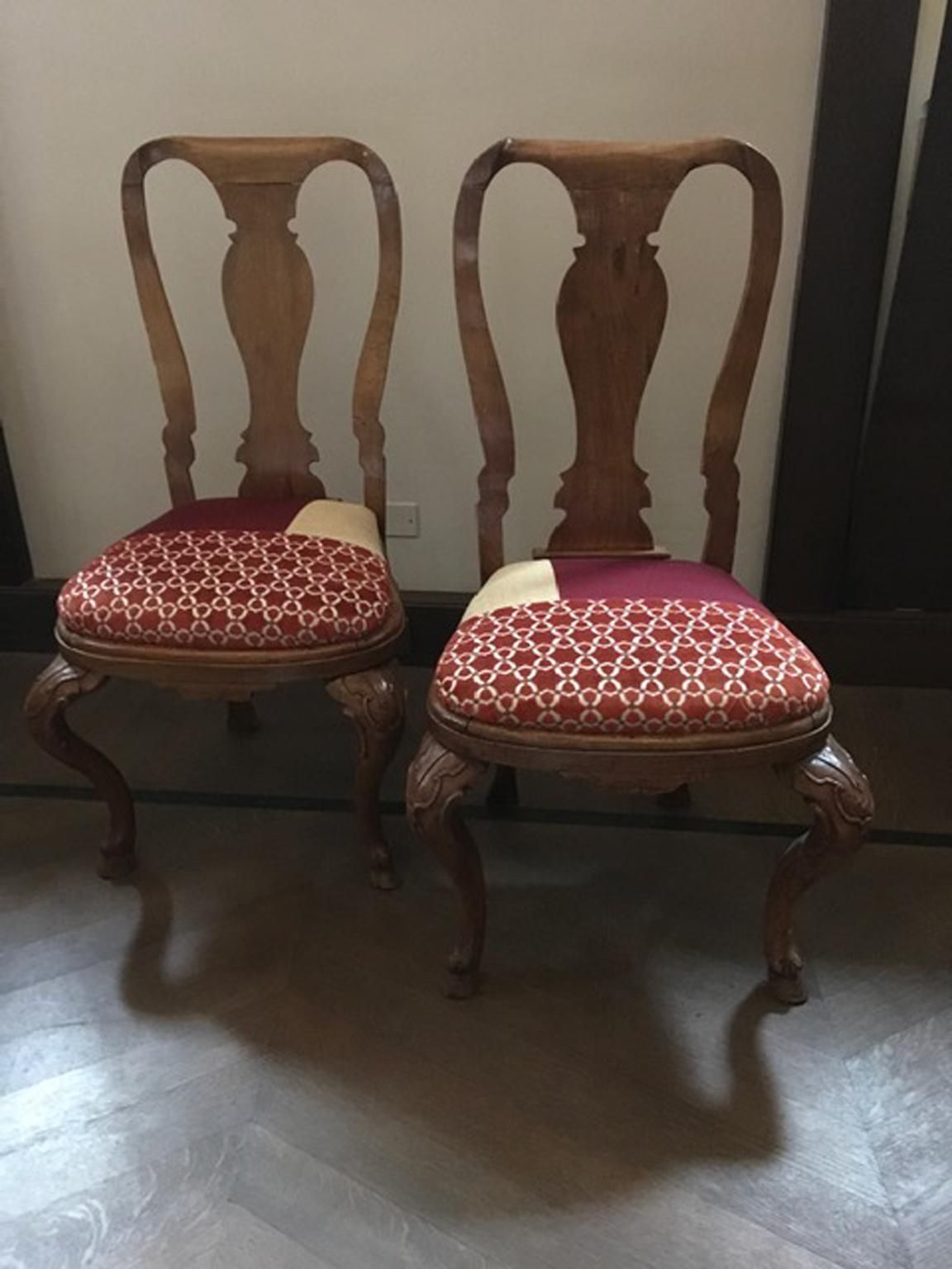 Italy Mid 18th Century Wooden Pair Of Dining Chairs Hand Carved photo for sale