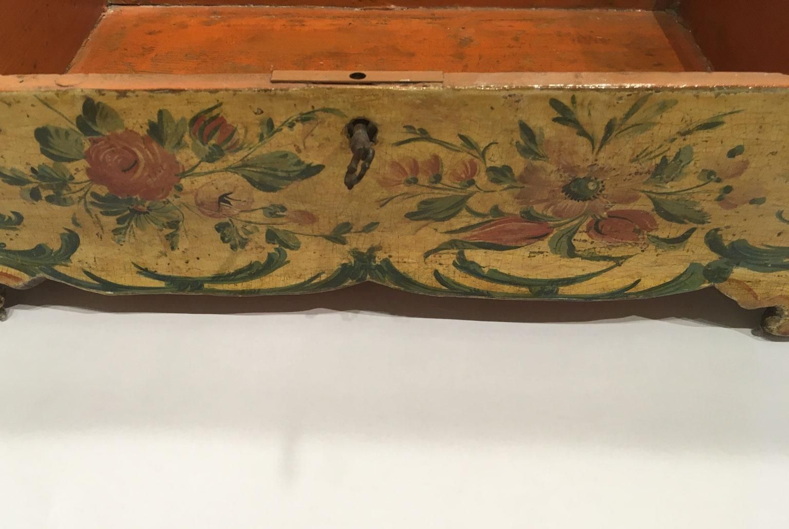 1750 Venezia Italy Rococo Lacquered Wooden Yellow Box And Jewelry Case photo vinterior