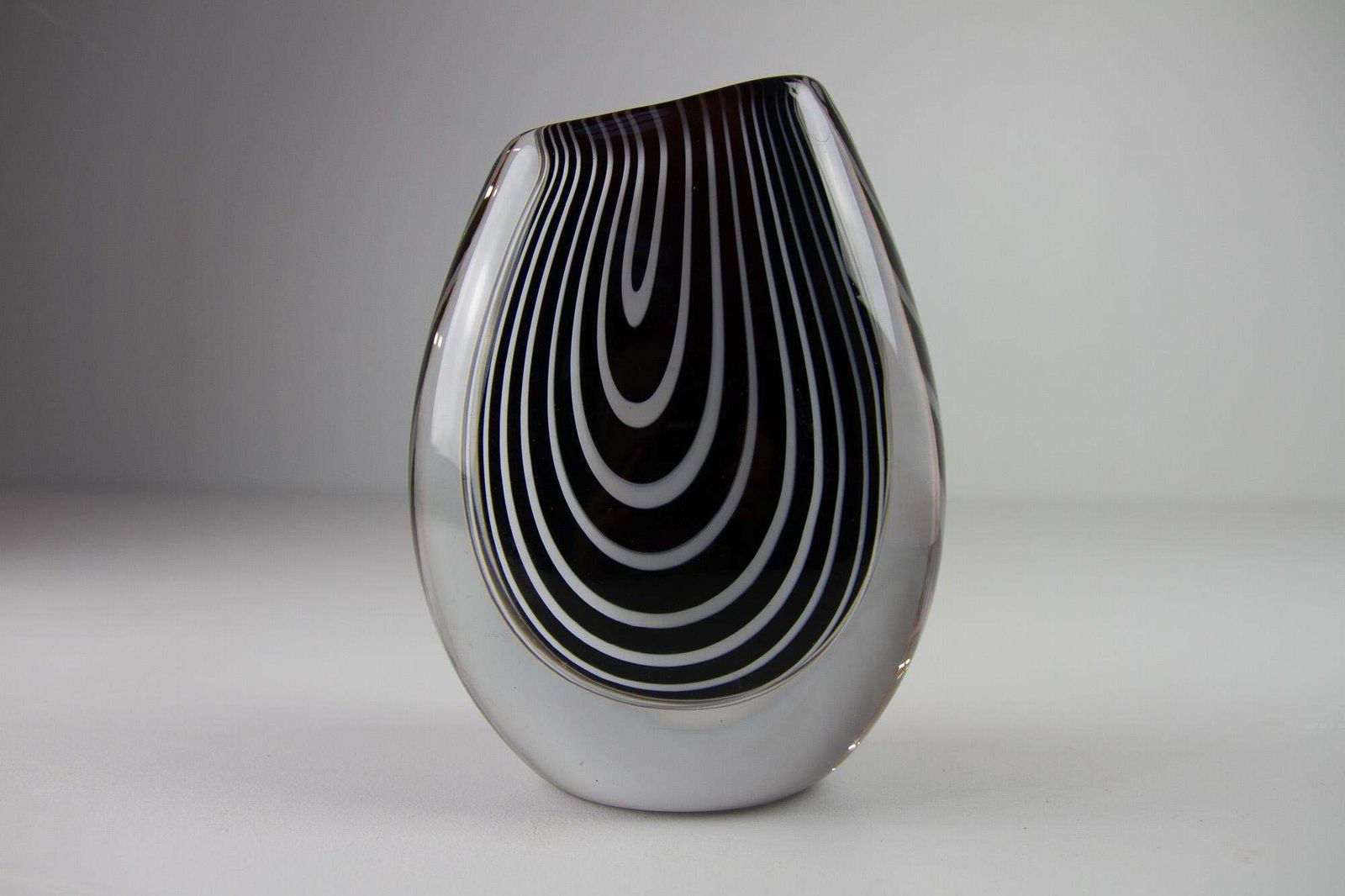 Kosta "Zebra" Glass Vase By Vicke Lindstrand, 1950s. photo furniture