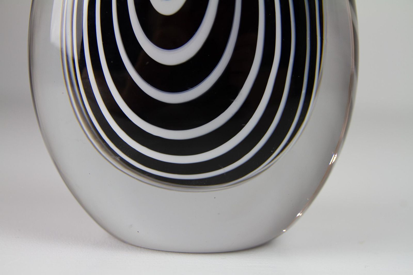 photo for sale Kosta "Zebra" Glass Vase By Vicke Lindstrand, 1950s.