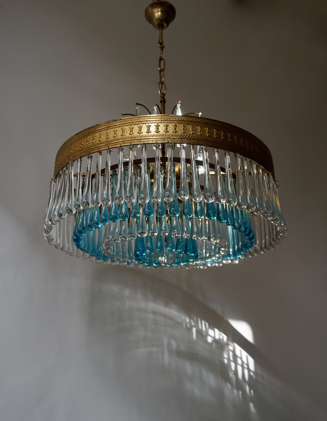 Hollywood Teardrop And Crystal Ball Chandelier With Brass And Hand Blown Glass photo vinterior