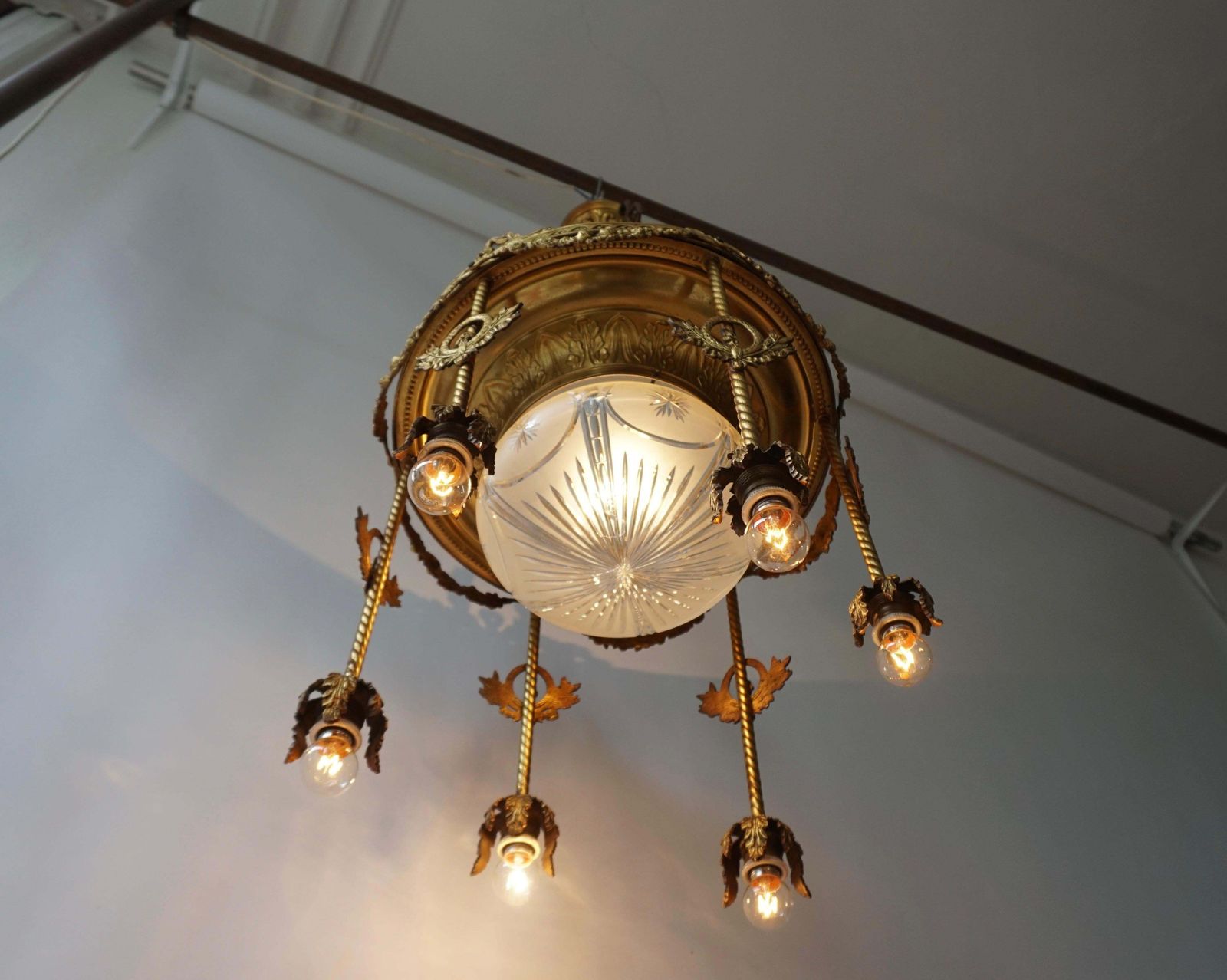 19th Century French Gilt Bronze And Crystal Aesthetic Seven Light Chandelier photo vinterior