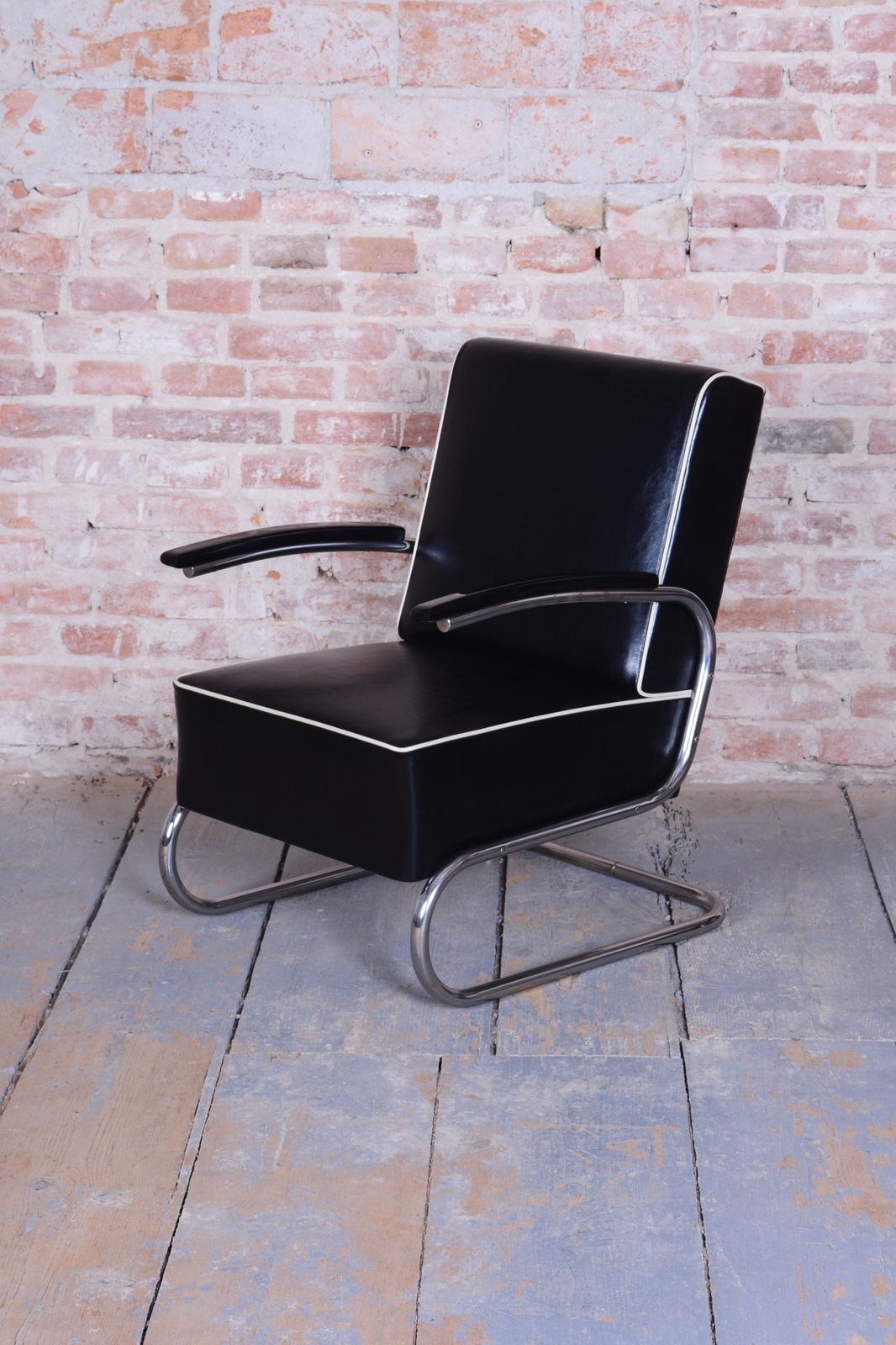 Pair Of Restored Bauhaus Armchairs, Mücke Melder, Leather, Chrome, Czech, 1930s photo Furniture