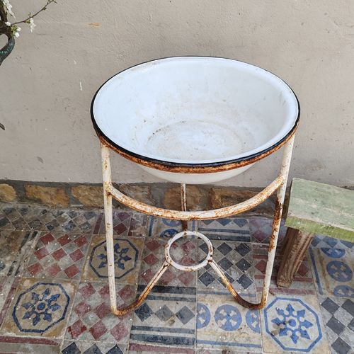 Antique 1920s Hungarian Wash Basin Stand – Rustic Metal With Bowl, Bird Bath photo Home Decor
