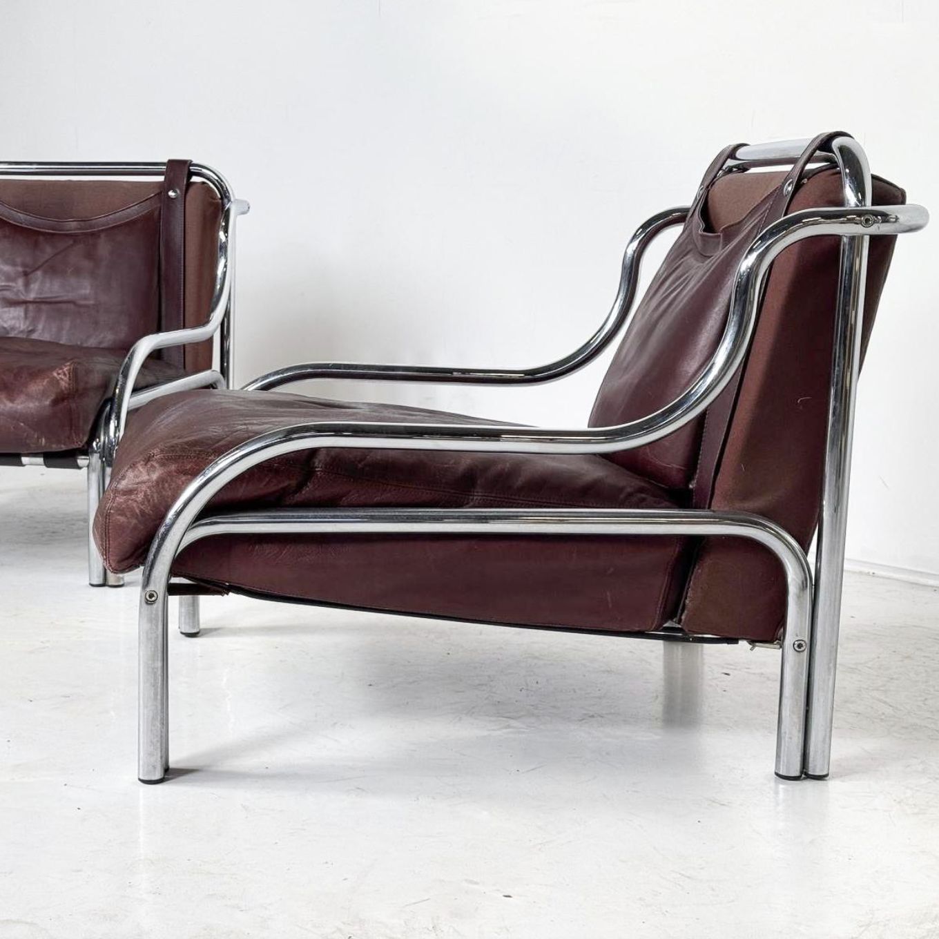 Mid Century Pair Of “Stringa” Armchairs By Gae Aulenti, 1962 photo vinterior