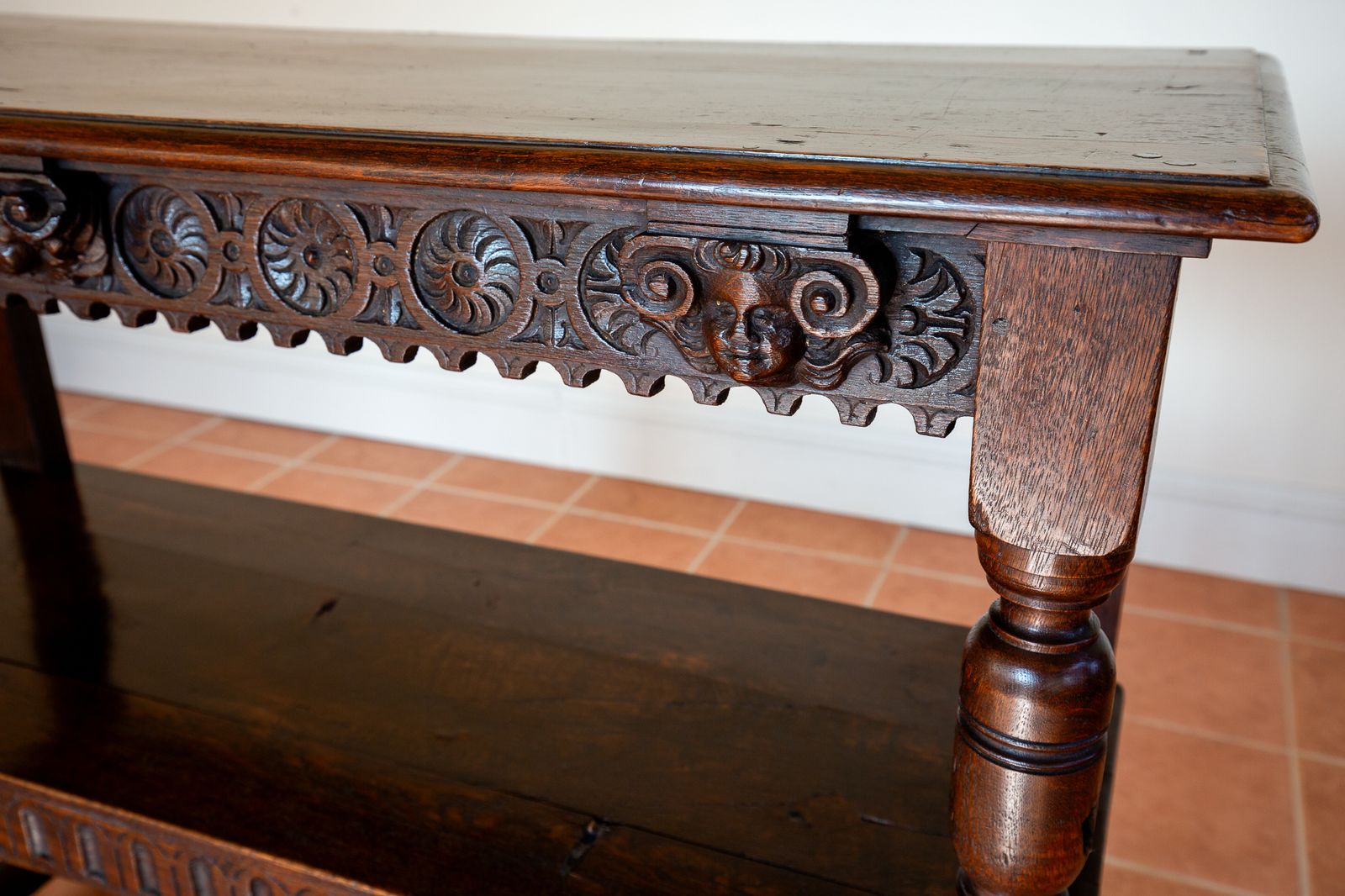 Jacobean Country Carved Oak Tiered Court Cupboard Server Buffet Display Stand Media Shel.F Unit County House 17th Century Fine Antique Farmhouse photo vinterior