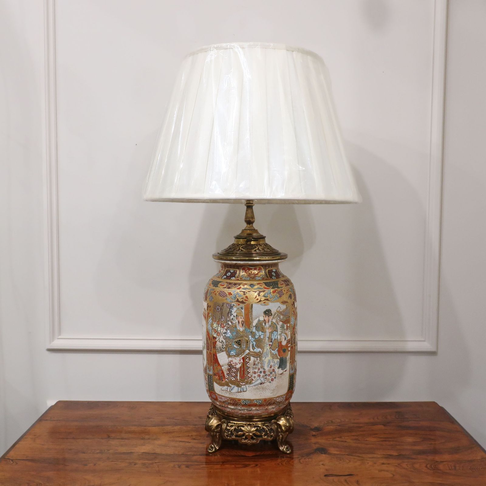 Japanese Meiji Period Satsuma Porcelain Antique Table Lamp photo for sale