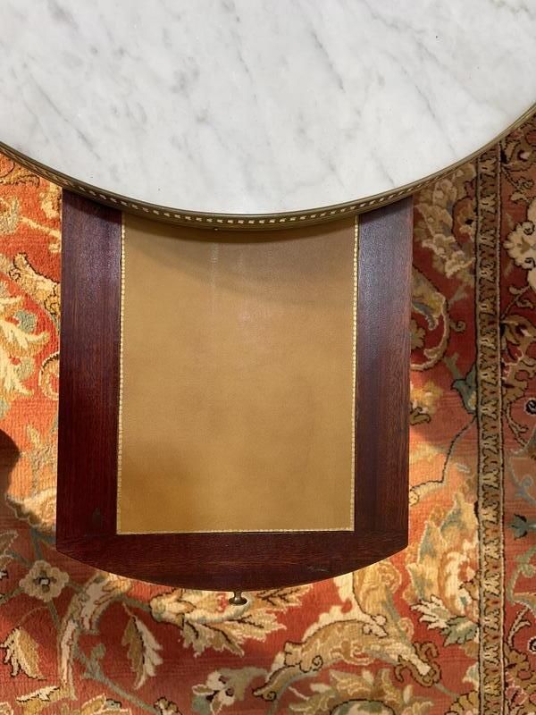 Table Basse Bouillotte De Style Louis XVI à Oreilles photo for sale