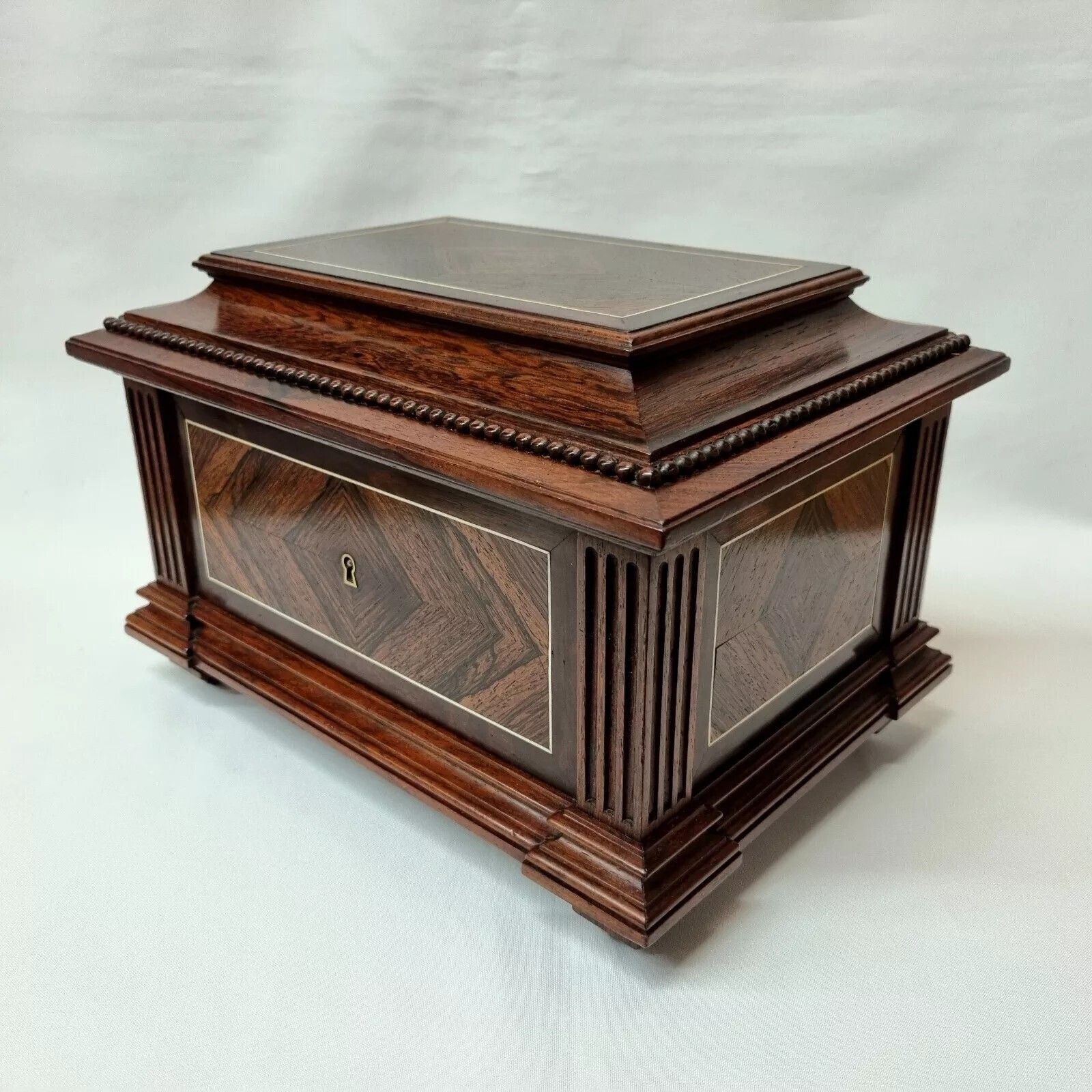 A Beautiful Antique Rosewood Jewellery / Trinket Box Of Exceptional Quality In Lovely Original Condition With Key.