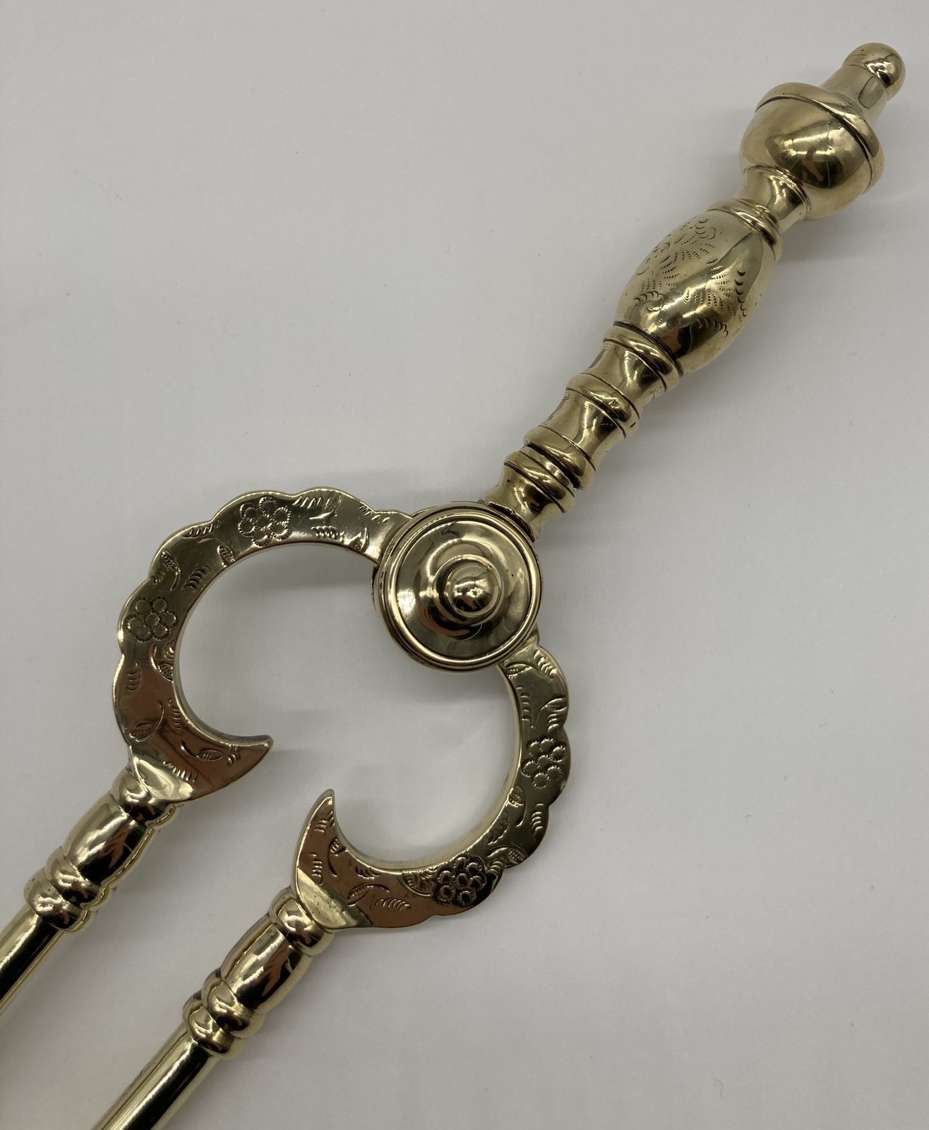 Set Of Late 19th Century Brass Fire Irons photo furniture