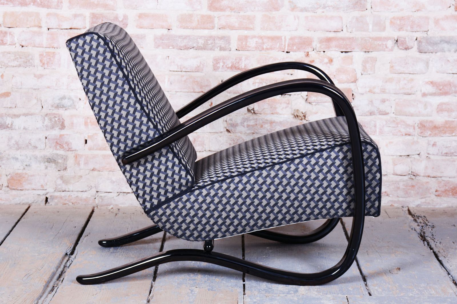 photo furniture Pair Of Restored Art Deco Armchairs, By J. Halabala, Up Zavody, Czech, 1930s
