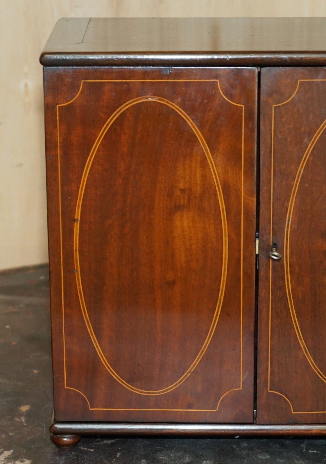 Fully Restored Fine & Antique Georgian Sheraton Collectors Cabinet Circa 1820 photo 2100.0