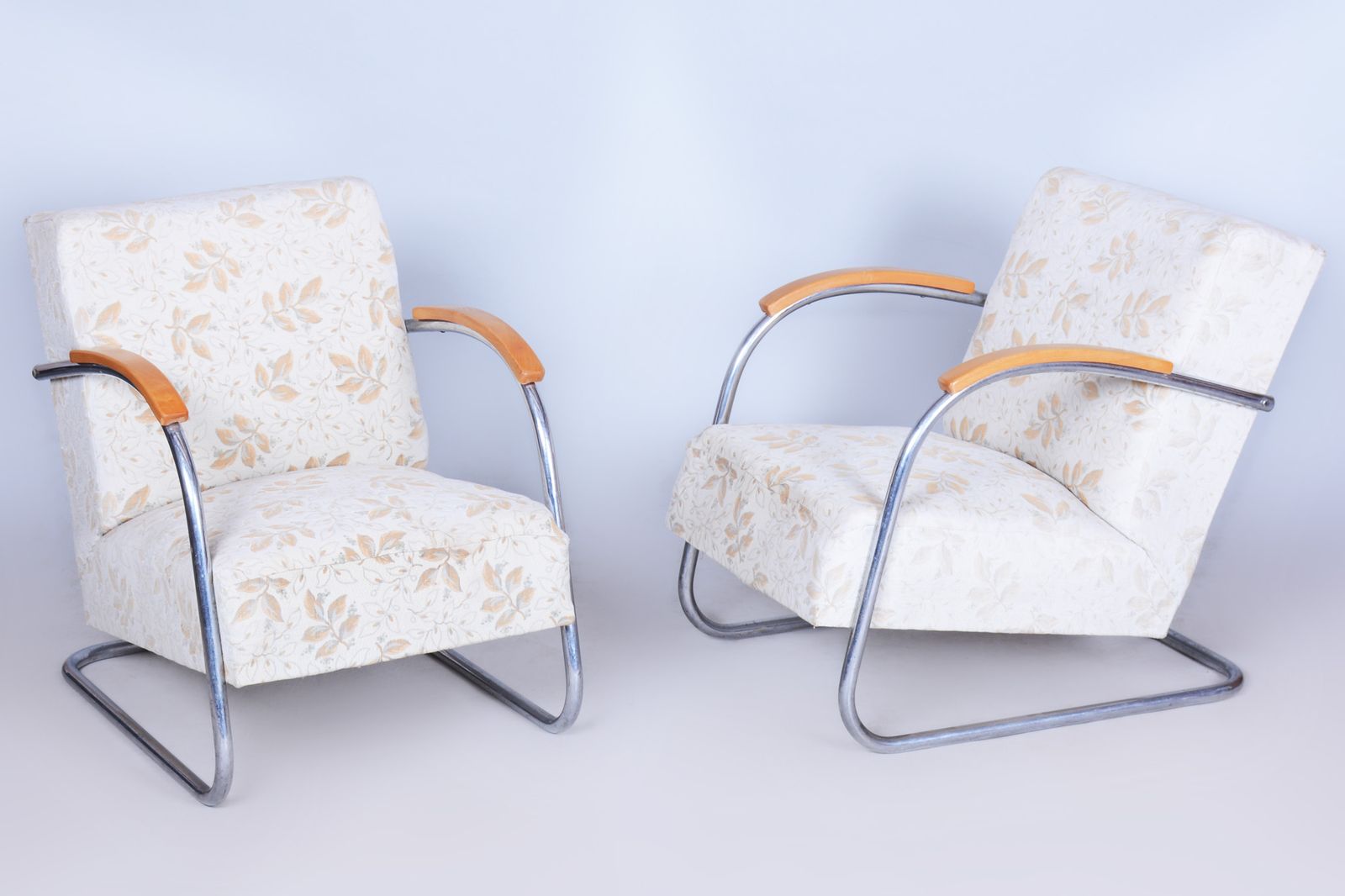 Pair Of Original Bauhaus Armchairs, By Mücke Melder, Beech, Chrome, Czech, 1930s