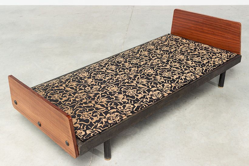 Jean Prouvé Modernist Daybed 1950s France photo for sale