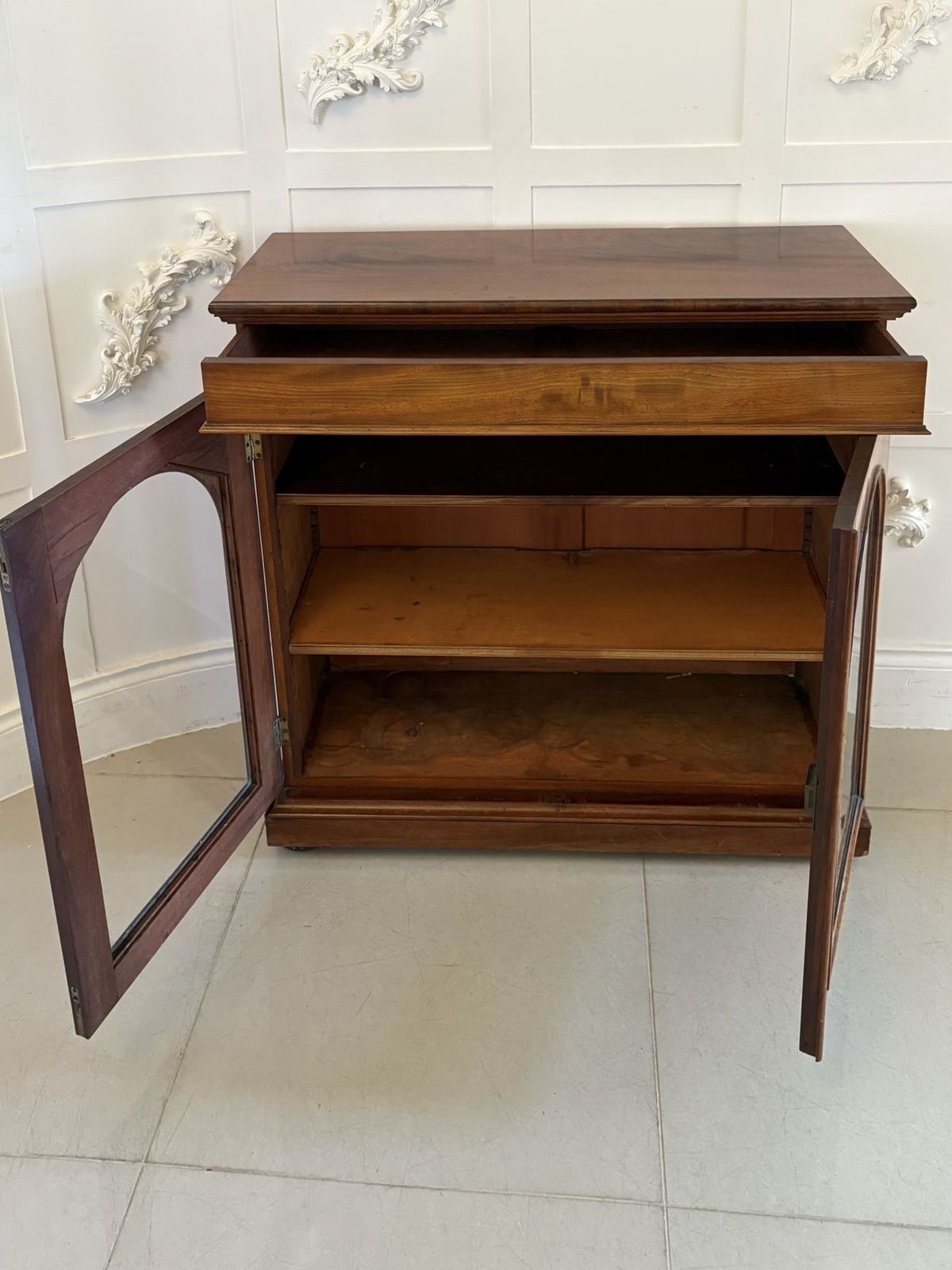 Antique 19th Century Quality Figured Mahogany Glazed Bookcase photo Furniture