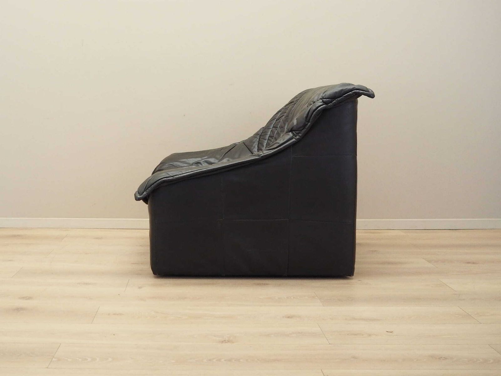 Leather Armchair, Italian Design, 1960s, Production: Italy photo buy