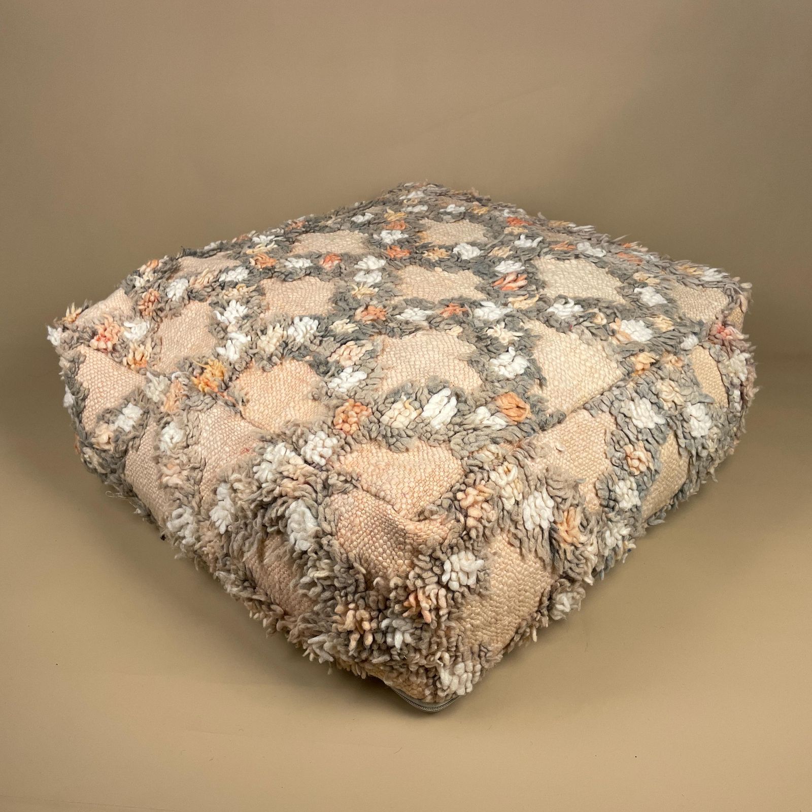 Vintage Moroccan Pouf Footstool Kilim Carpet Handwoven Old Wool 60x60x20cm Traditional Lounge Pouffe Cube Square Floor Cushion Pink Grey photo furniture