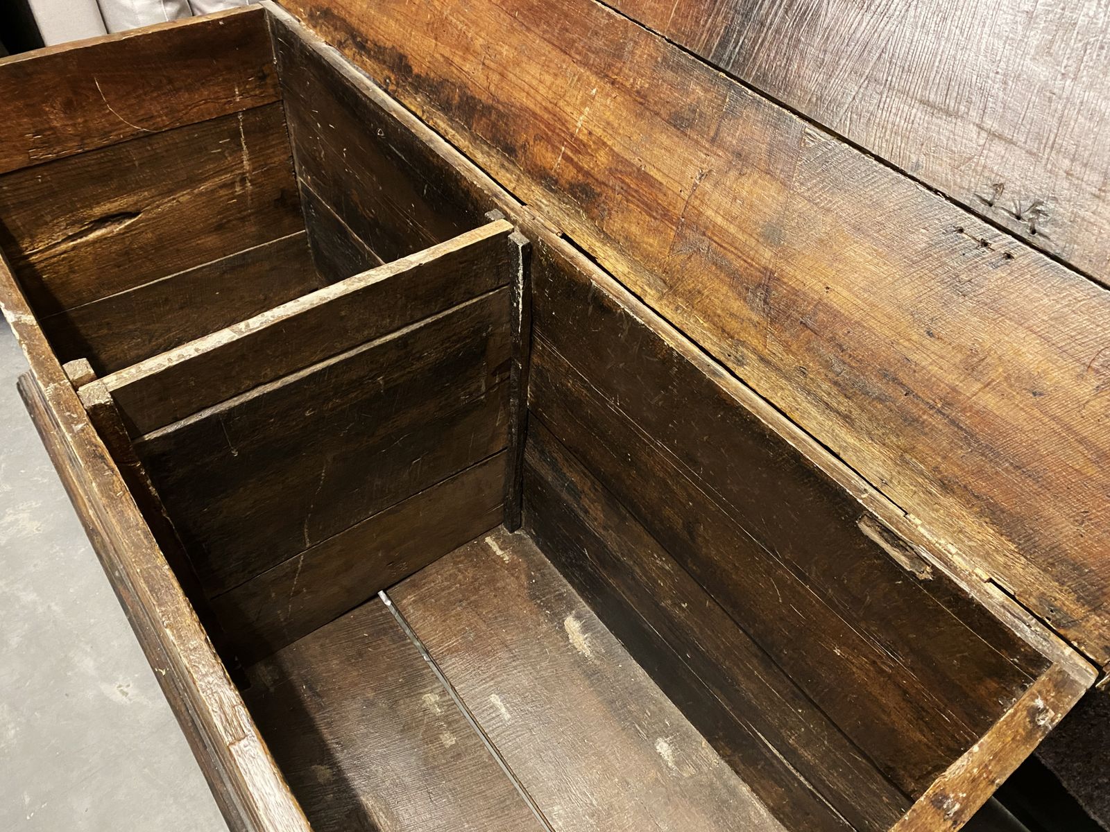 Superb Brazilian Jatoba / Oak Farmhouse Large Chest photo 485.0