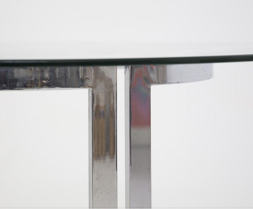 Round Dining Table 1970, 1970s photo vinterior