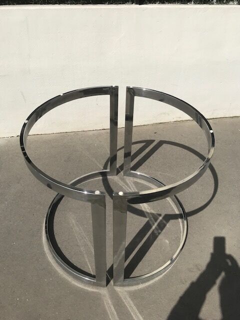 Round Dining Table 1970, 1970s photo vintage