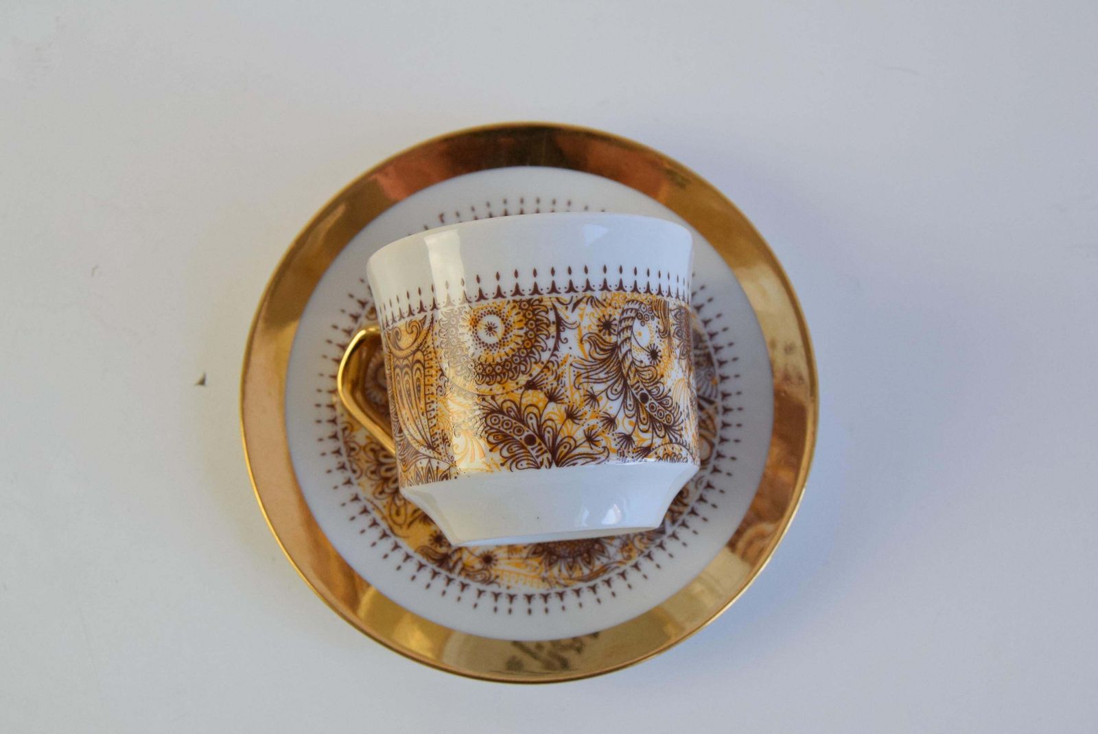 photo buy Set Of Six Cups And Saucers By Epiag 1950s