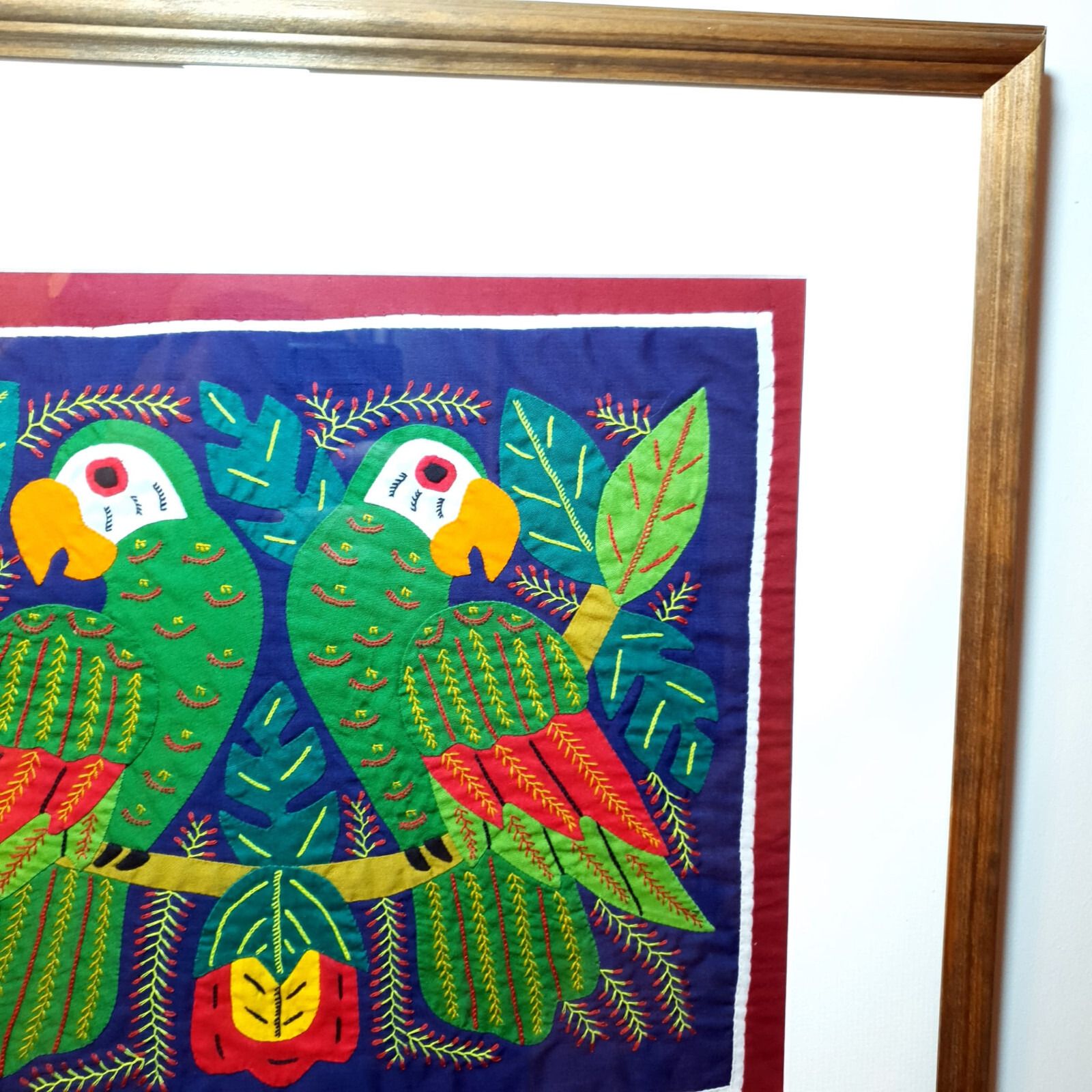 Molas Parrots Textile Appliqué Embroidery Folk Art By Kuna Yala Indians Panama photo vinterior