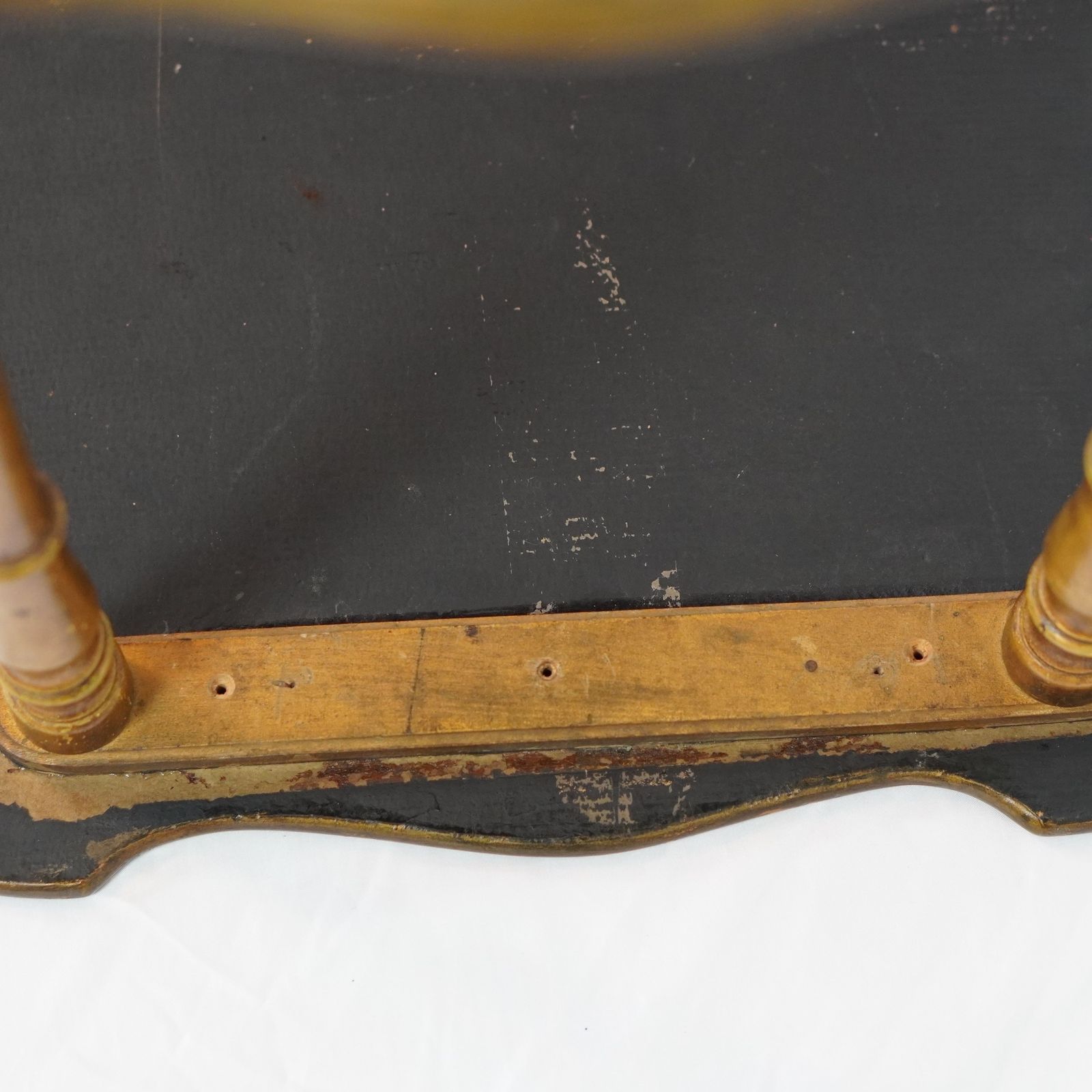 295.0 Continental Painted Two Tier étagère Side Table photo