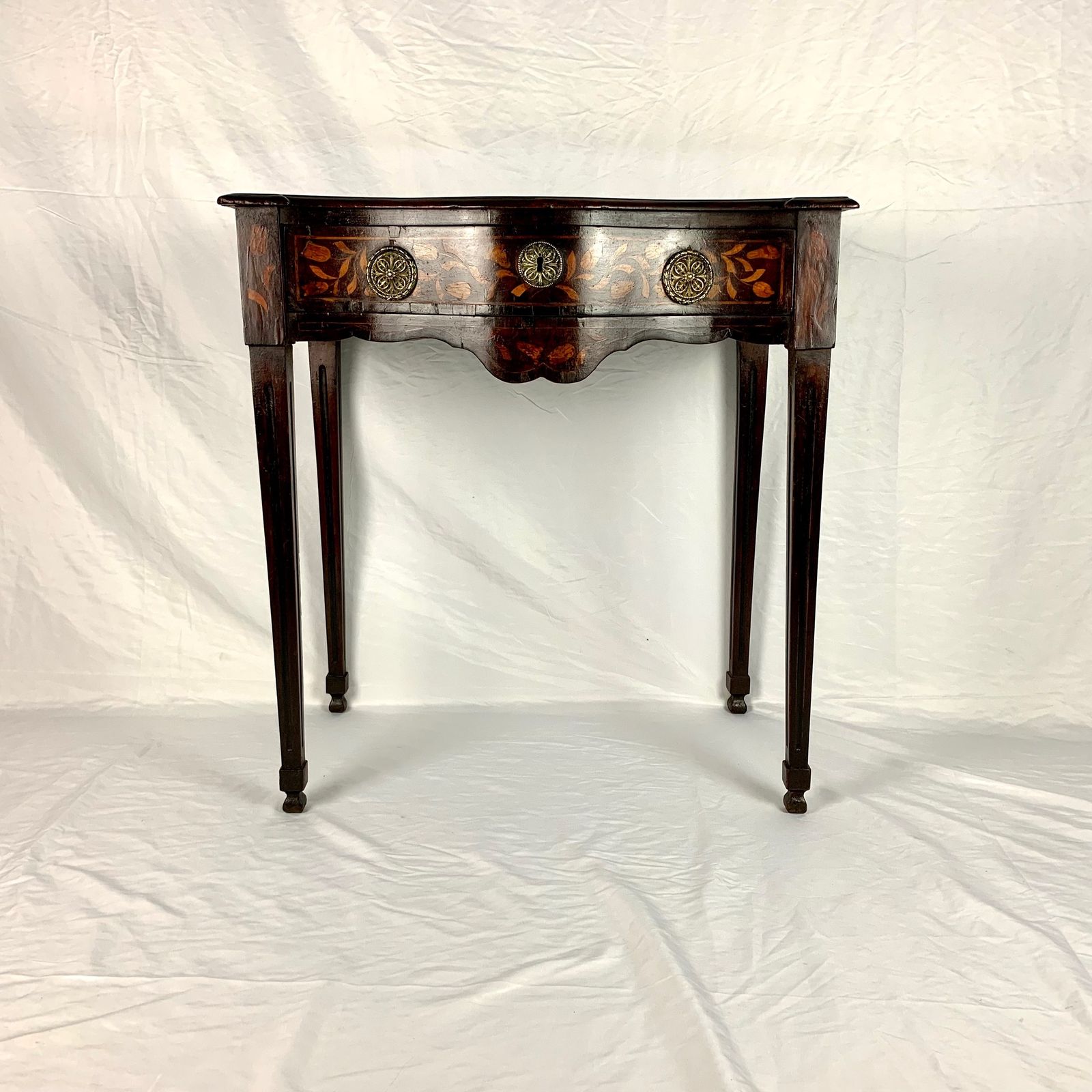 18th Century Dutch Marquetry Walnut Serpentine Side Table photo Furniture