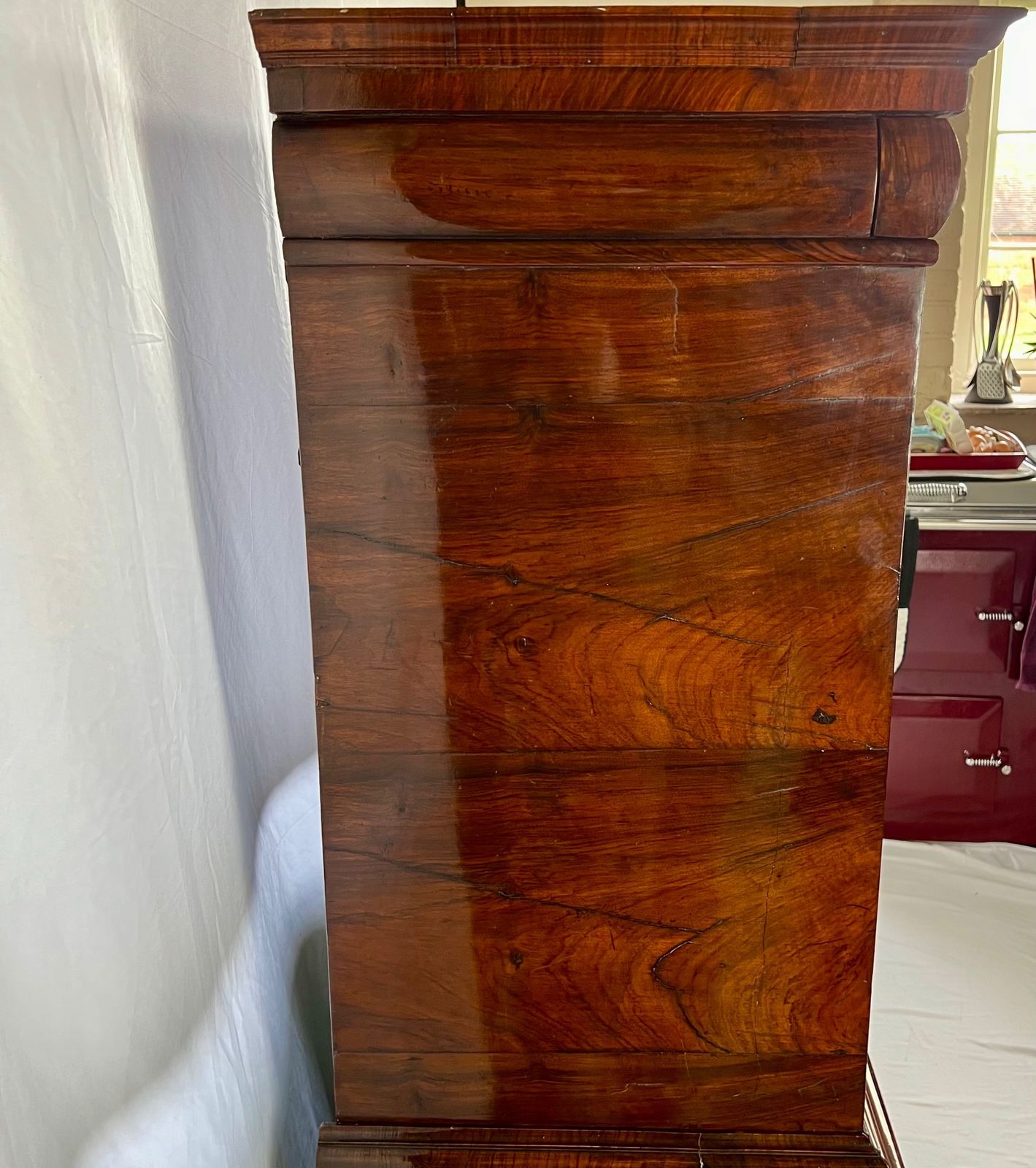 Furniture 18th Century Walnut And Floral And Seaweed Marquetry Inlaid Escritoire photo