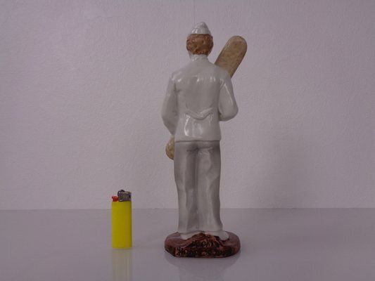 Porcelain Figurine Of Baker With Baguette, Denmark, 1920s photo vinterior